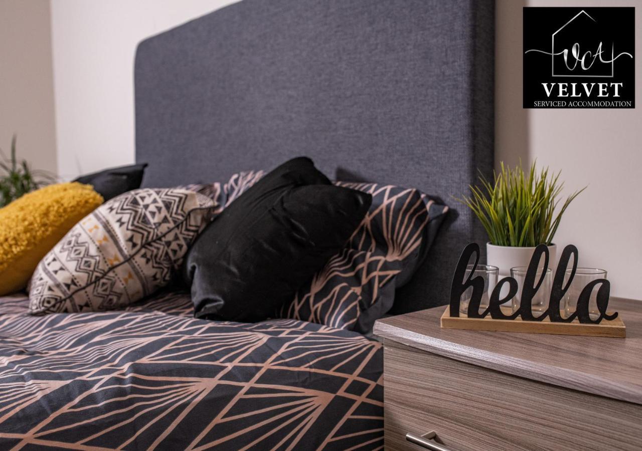 1 Bed House At Velvet Serviced Accommodation Swansea With Free Parking & Wifi - Sa1 Exterior foto