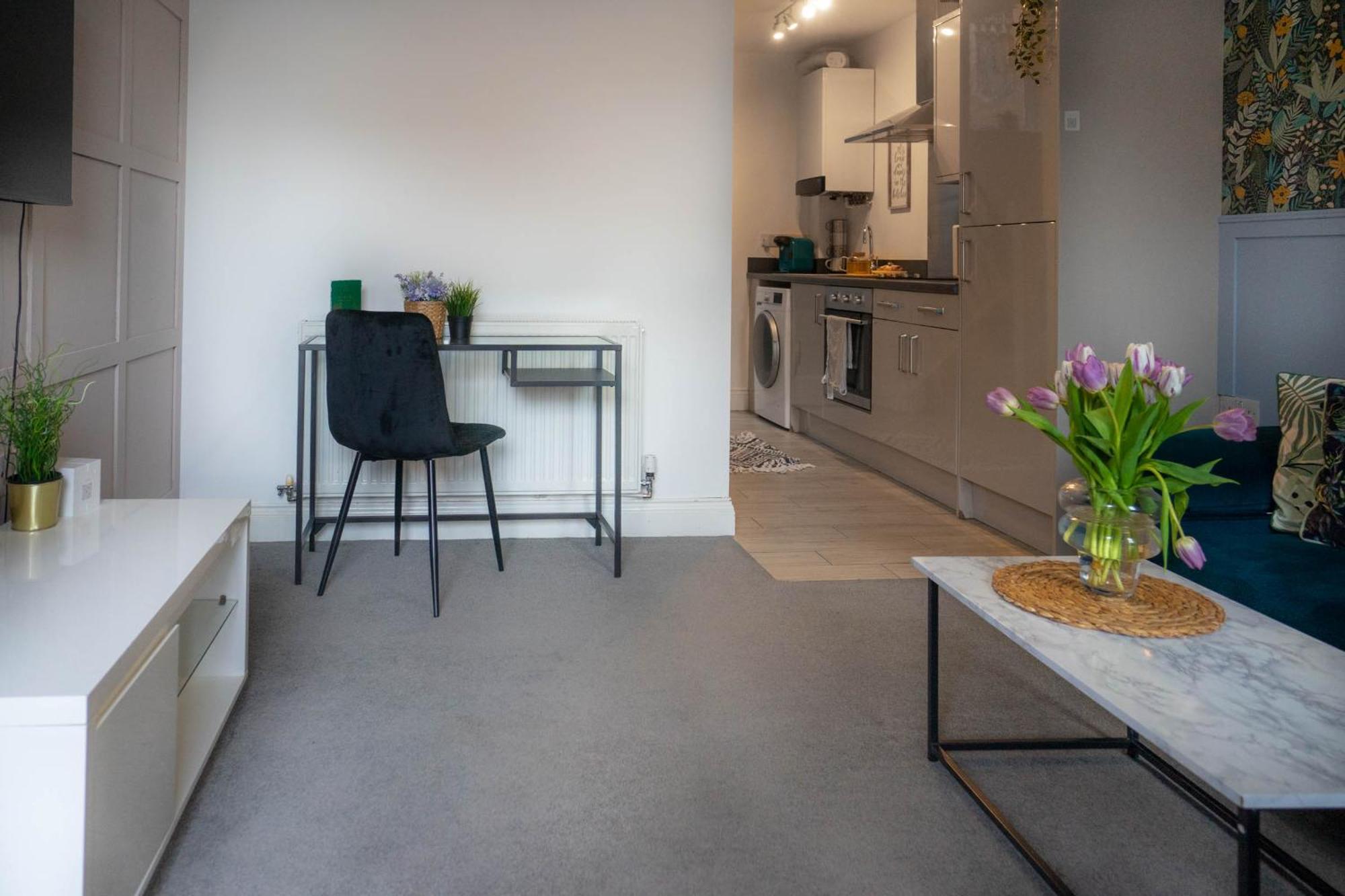 1 Bed House At Velvet Serviced Accommodation Swansea With Free Parking & Wifi - Sa1 Exterior foto